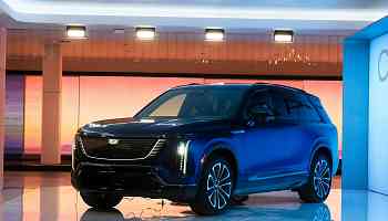 In the Driver's Seat: An Exclusive Look at the 2026 Cadillac VISTIQ