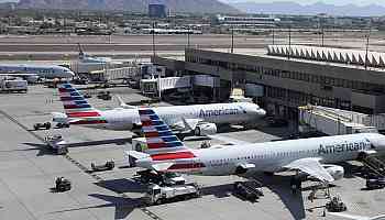 American Airlines briefly halts flights nationwide after technical issue