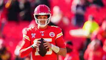 NFL Playoff Picture 2025: Mahomes, Chiefs Clinch Top Seed; Updated Bracket, Standings