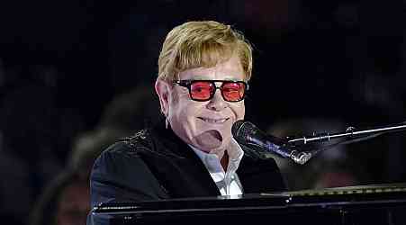 Elton John says he could not see his own musical because of an eye infection