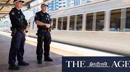 Police called in after wire tampering cripples Brisbane train line