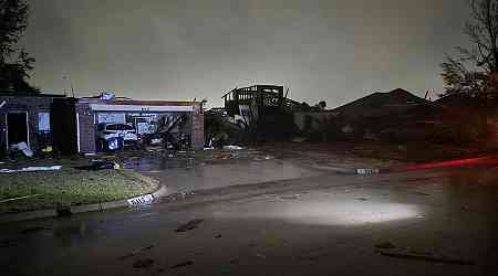 Severe storms and possible tornadoes strike Oklahoma, injuring at least 6