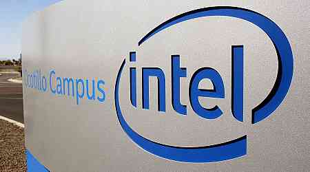 Intel Said to Approach Candidates for CEO Role, Including Former Board Member Lip-Bu Tan