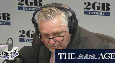 Ray Hadley bids emotional farewell to 43-year radio career