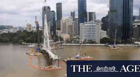 Kangaroo Point Bridge opens, but St Lucia to West End crossing axed