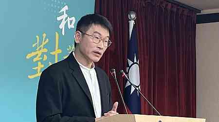 Taiwan urges China not to attach political strings to cross-strait travel