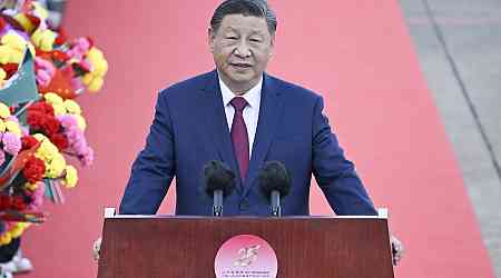 President Xi visits MUST space and medical laboratories