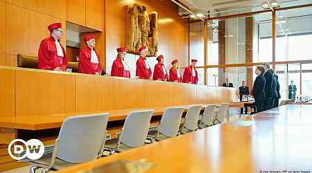 Germany moves to protect top court against far right