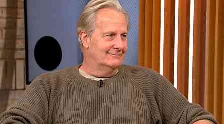 Jeff Daniels on bringing skits to life in new season of "Alive and Well Enough"