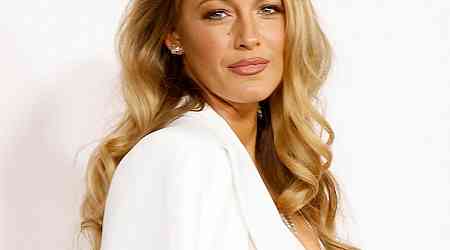  Blake Lively Gets Support From Celebs Amid Justin Baldoni Complaint 