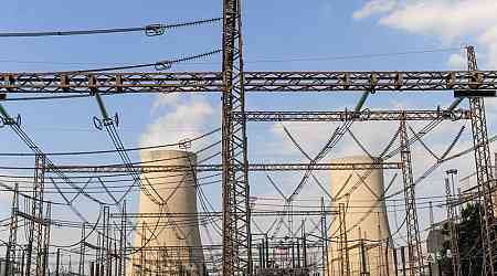 Constrained South Africa Power Grid Curbs Green-Project Awards