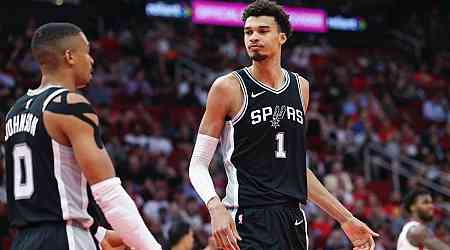  Spurs vs. 76ers odds, line, prediction, time: 2024 NBA picks, Dec. 23 best bets from proven model 