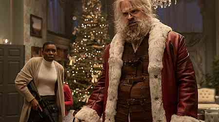 13 Best Christmas Movies to Stream this Season