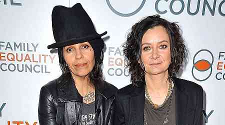 Sara Gilbert, Linda Perry Finalize Divorce 5 Years After Split: Report