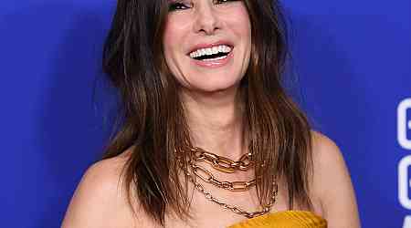  Sandra Bullock Makes Rare Appearance at Star-Studded Lakers Games 