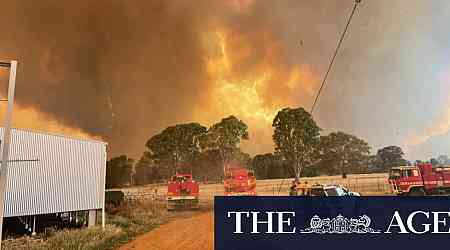 Firefighters across Victoria brace for extreme risk amid Boxing Day heat, wind