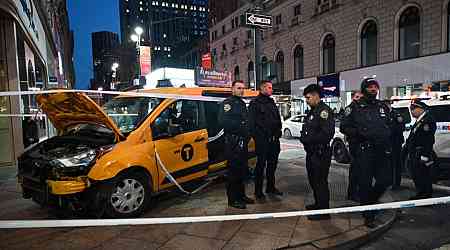 Multiple injured after taxi plows into pedestrians at iconic place on Christmas