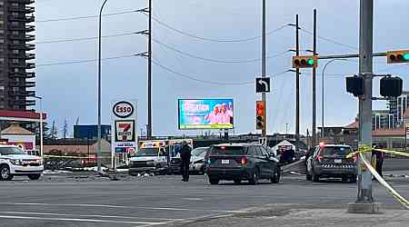 2 minors, 2 adults critically injured in south Calgary crash; incident was preceded by a robbery