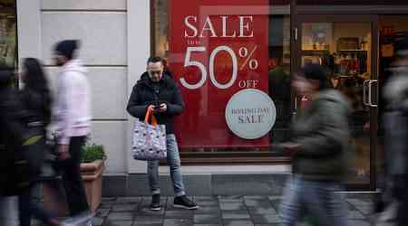 Boxing Day shoppers lured by tax break say it's still not enough amid cost of living crunch