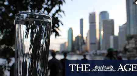 SEQ residents claim upset stomachs after changes to drinking water