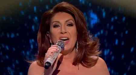 Jane McDonald sparks divide among fans in New Year's Eve Channel 5 singalong