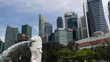 Singapore economy grows 4%, beating forecasts