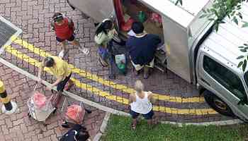 Safe or not? Mobile vendors spotted selling eggs from trucks at HDB carparks