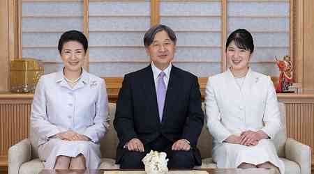 Emperor calls for unity in 2025 in face of ongoing challenges