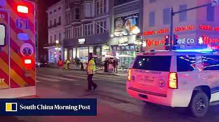 10 dead, 30 injured after car ploughs into a crowd in New Orleans