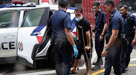 $50 in 10 minutes: Foreigner caught begging for money outside Bugis temple