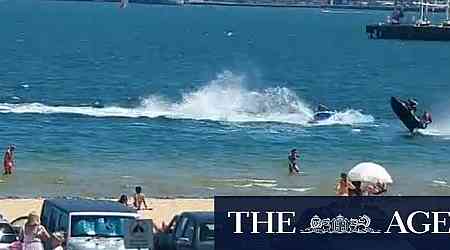 Jetskis behaving badly at Port Melbourne