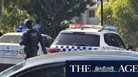 Two men on the run after allegedly robbing Melbourne woman