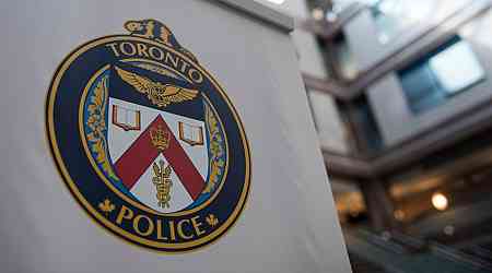 Man arrested after committing five bank robberies in 10 days: Toronto police