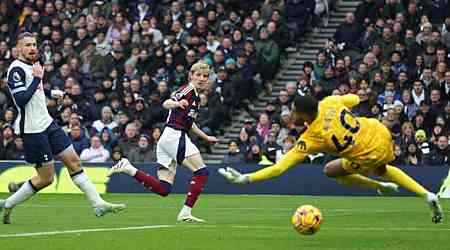 Premier League issue statement over controversial Anthony Gordon goal as Postecoglou rages