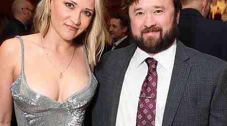  Haley Joel & Emily Osment Make Rare Outing at Golden Globes Party 