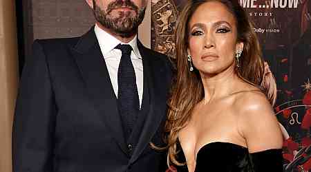  Jennifer Lopez Reunites With Ex Ben Affleck at His Home 