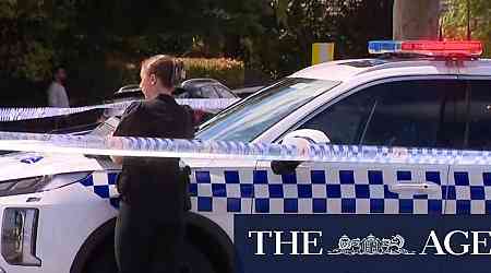 Investigation after man found dead in Melbourne home