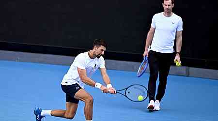 Djokovic, Murray train together ahead of Aus Open