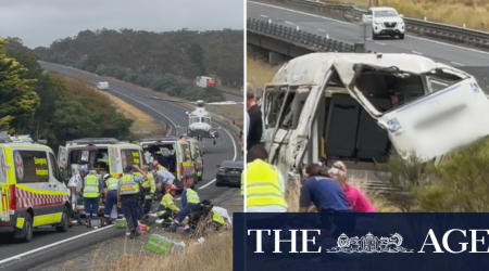 Children hospitalised after minibus crash