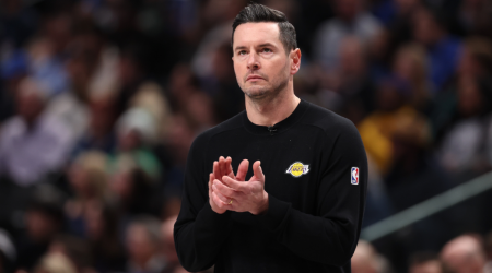  Lakers coach JJ Redick says Los Angeles wildfire has forced his family to evacuate: 'People are scared' 