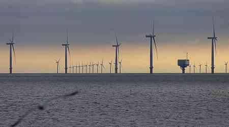 UK Wind Generation to Dip as Icy Weather Squeezes Power Market