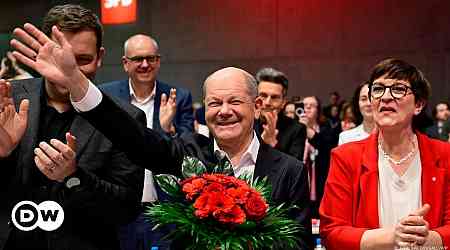 Olaf Scholz and SPD hope for miracle in Germany's election