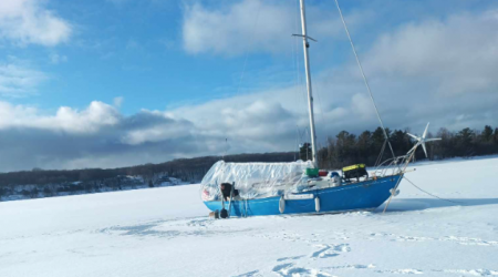 Lone sailor trapped in ice sparks concern in Southern Georgian Bay 