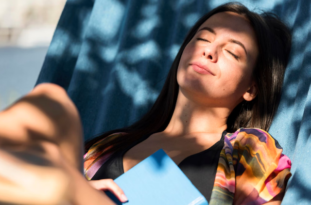 8 Great Benefits of Sunbathing Daily in The Morning