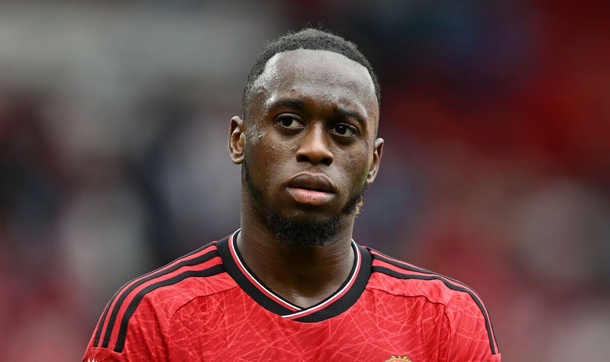 Man Utd confirm how long Aaron Wan-Bissaka will be out for after worrying rumours
