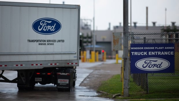 Unifor says talks progressing but sides 'far apart' as Ford strike deadline nears