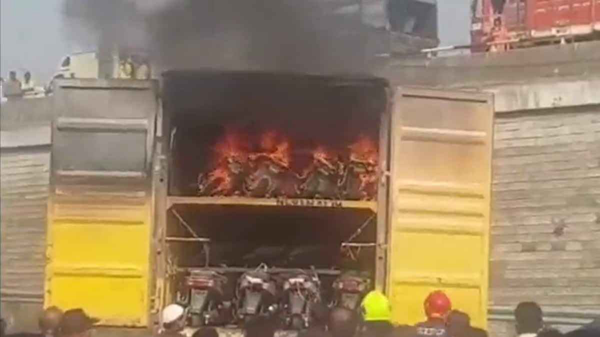 20 New Jitendra Electric Scooters Catch Fire in Nashik, No Casualties