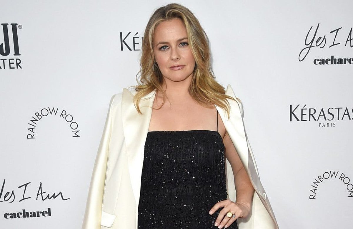 Alicia Silverstone Stars in Erotic Thriller 'The Bird and the Bee