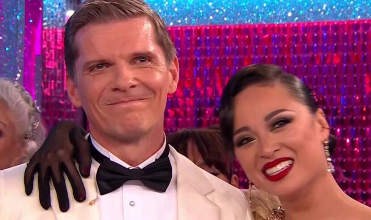 BBC Strictly Come Dancing fans demand couple returns to replace Nigel Harman 