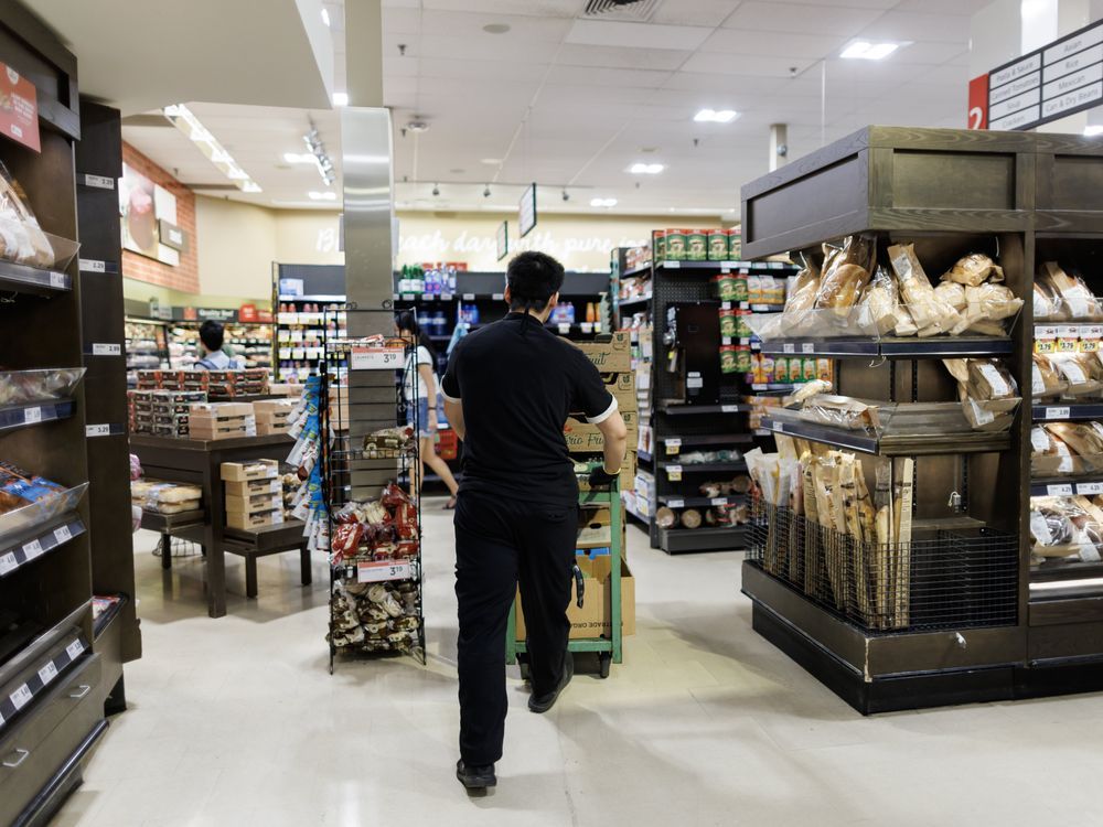 Metro accuses Loblaw of falsely implicating it in bread price-fixing scheme
